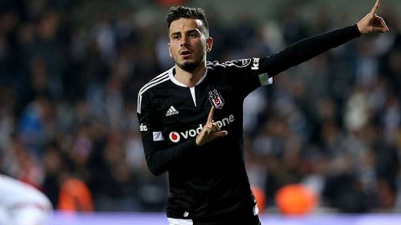 Oğuzhan Özyakup Beşiktaş'ta kalacağını söyledi