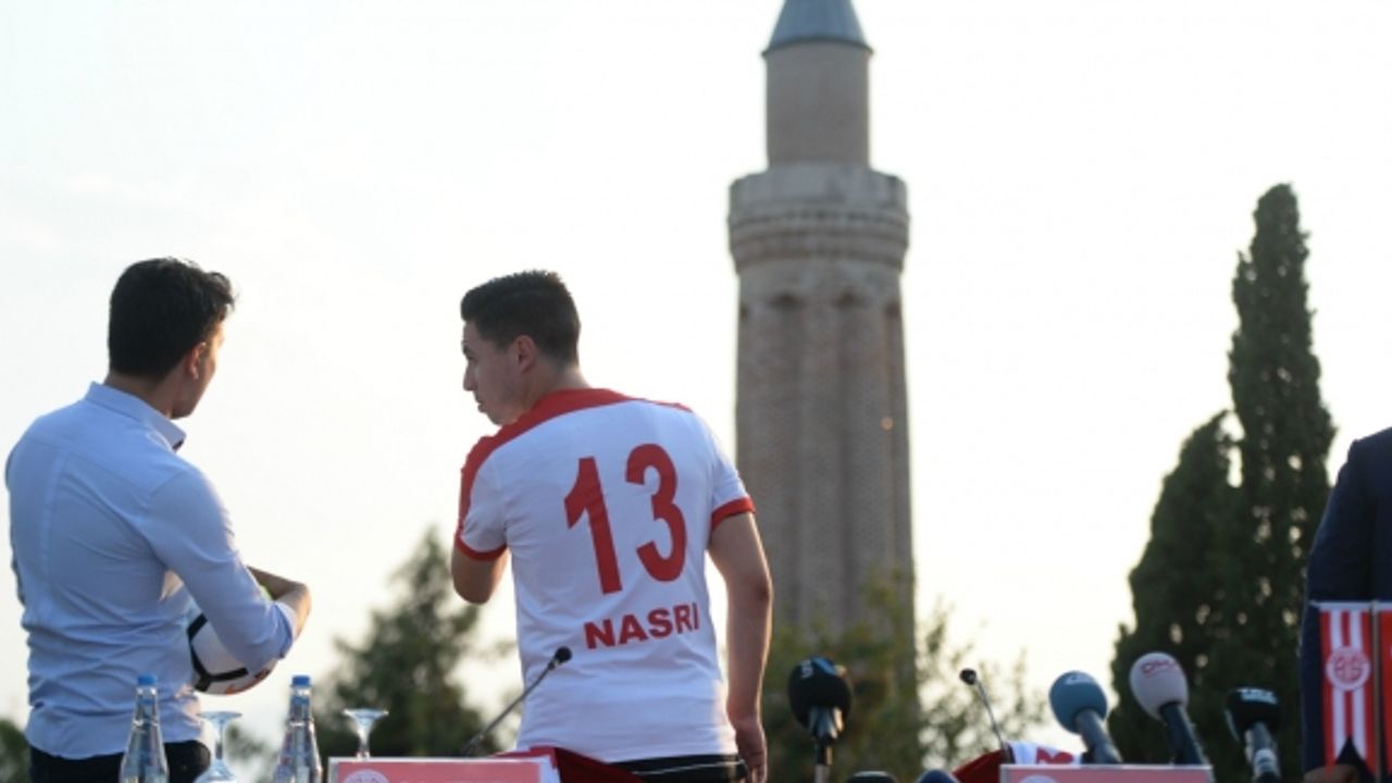 Samir Nasri'den Eski Takımına Eleştiri