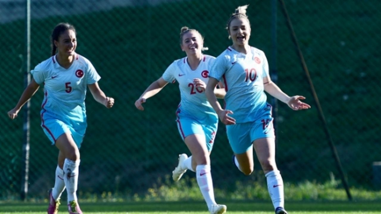 A Milli Kadın Futbol Takımımız Slovakya'yı ağırlıyor!