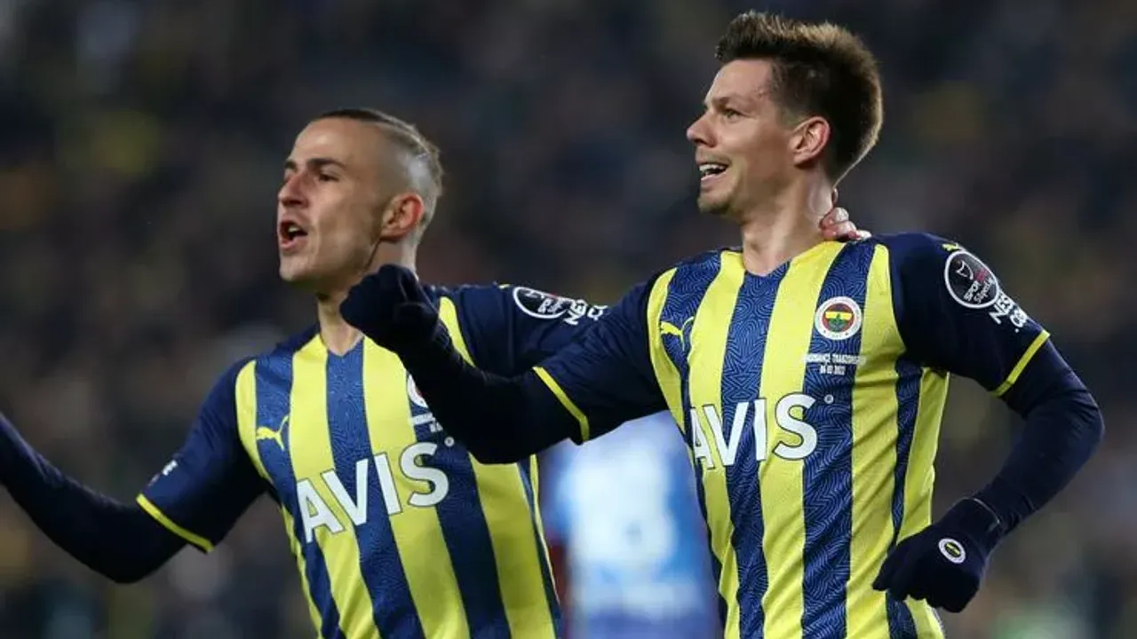 Fenerbahçeli yıldızlara teklif yağıyor! Fenerbahçe transfer atağı…