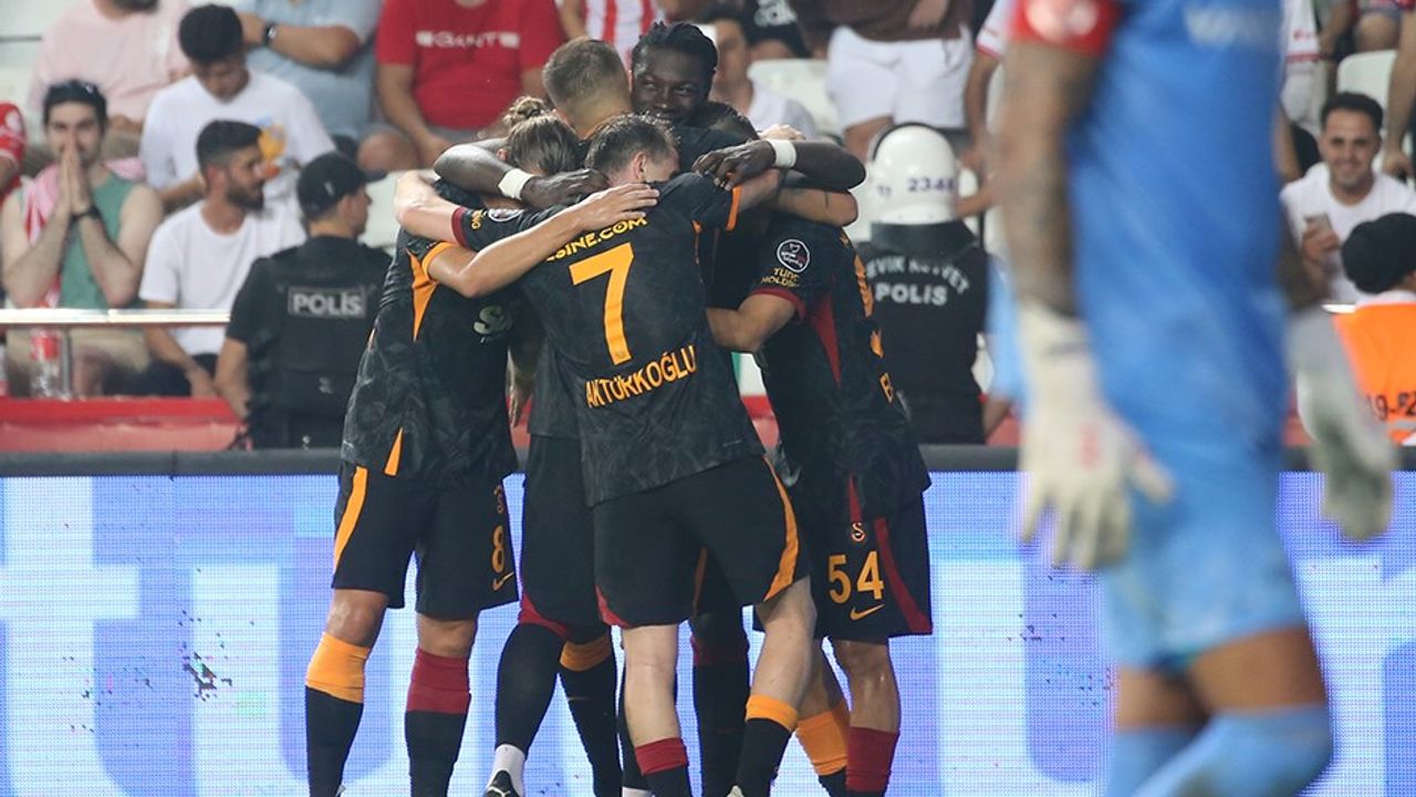 Galatasaray, Antalya'da son dakika golüyle güldü