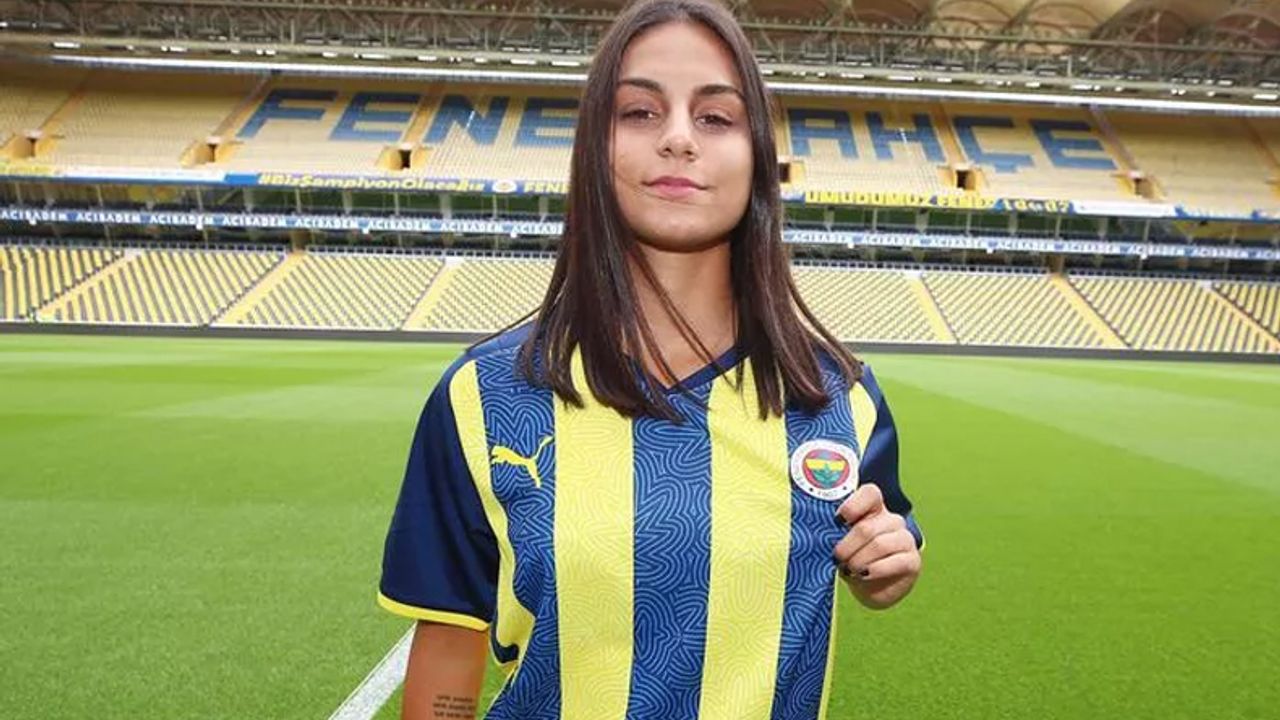 Yaren Çolak 1 yıl daha Fenerbahçe'de