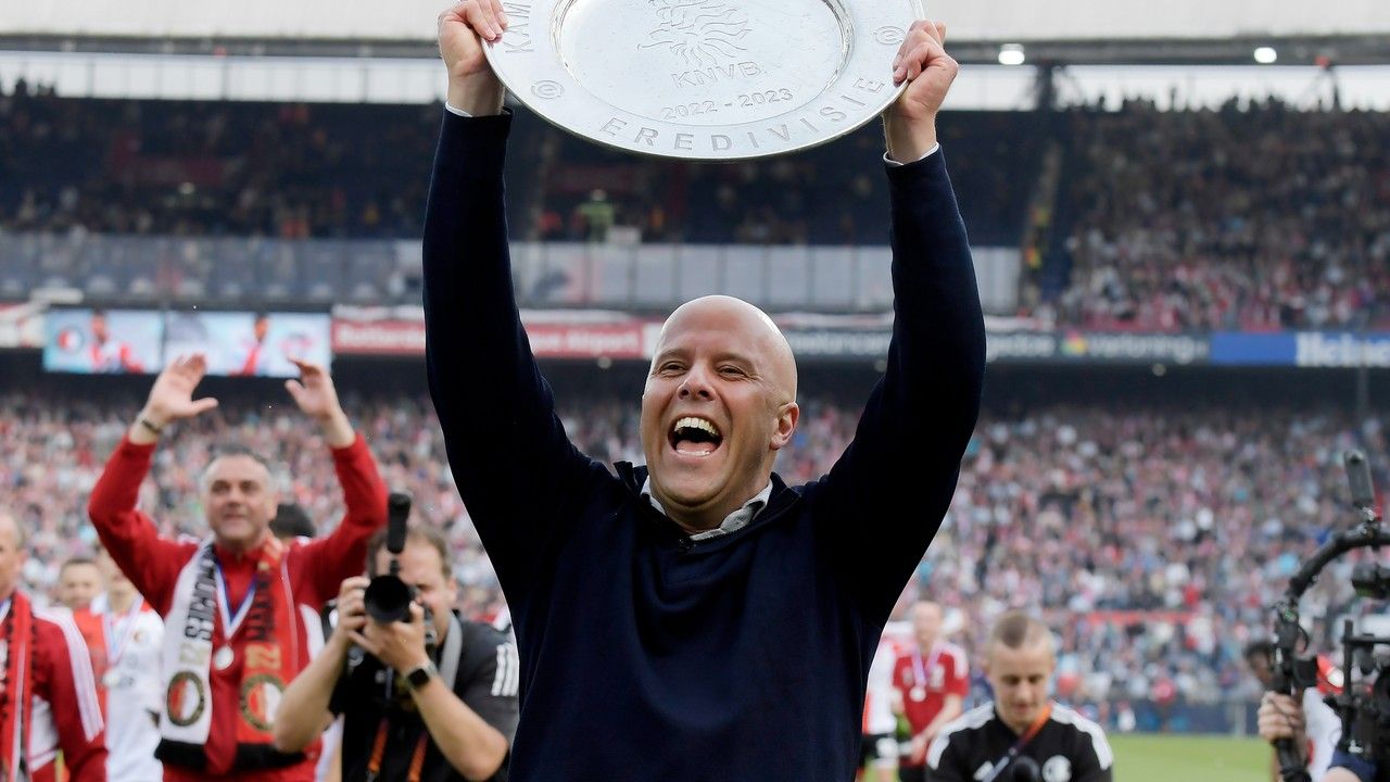 Feyenoord Teknik Direktörü Arne Slot takımda kaldı! Tottenham'a şok