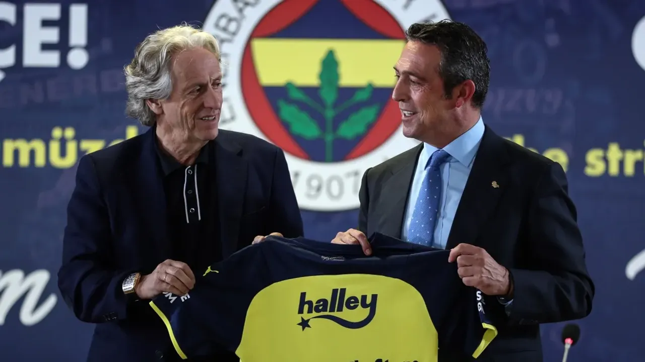 Fenerbahçe’de Jorge Jesus İstedi, Ali Koç Yaptı!