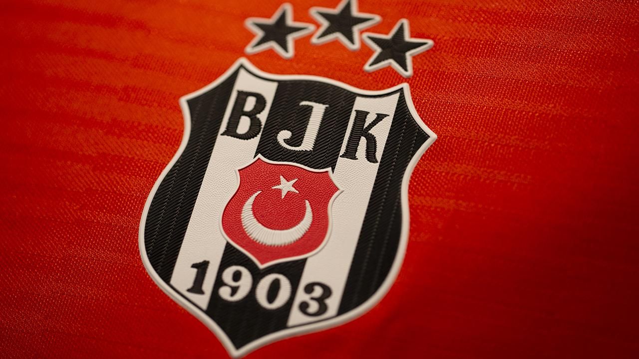 Beşiktaş'tan yıldız forvet harekatı! Transferde bir bomba daha patlayacak...