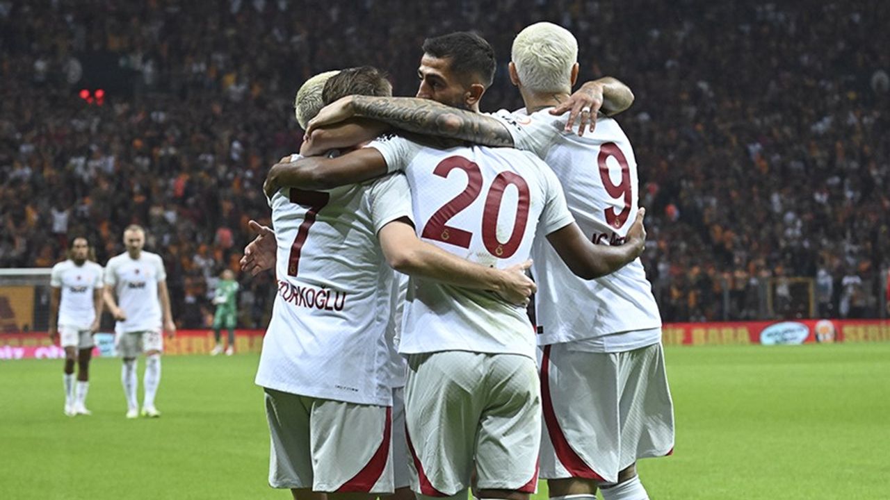 Galatasaray Kopenhag'a bileniyor: 11'de tek değişiklik