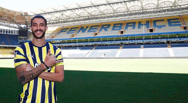 Fenerbahçe taraftarından Gustavo Henrique'ye ıslıklı tepki
