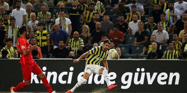 Fenerbahçe: 3 - Ümraniyespor: 3: Fenerbahçe puan kaybıyla başladı