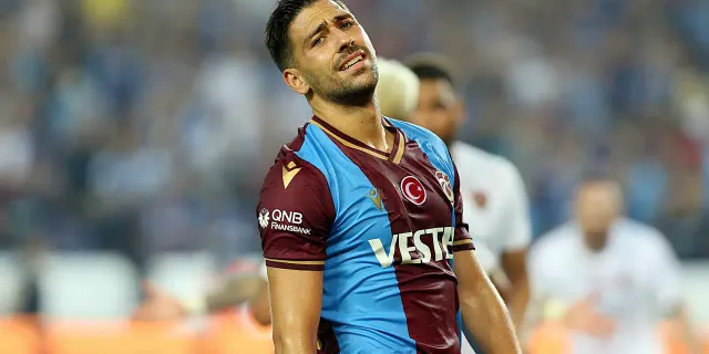 Trabzonspor'da Anastasios Bakasetas şoku! Maç kadrosundan çıkarıldı