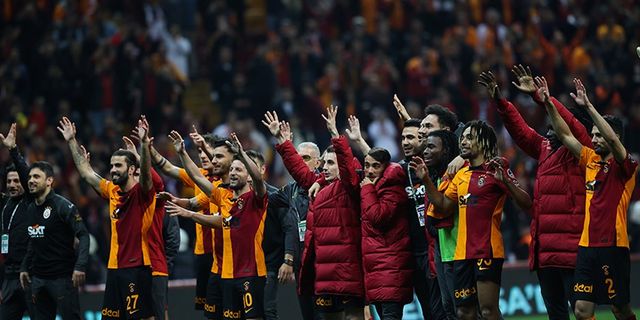 Galatasaray işini derbiye bırakmak istemiyor