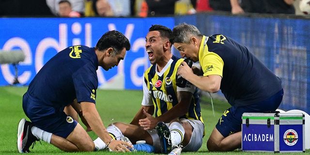 Fenerbahçe'de İrfan Can Kahveci isyan etti