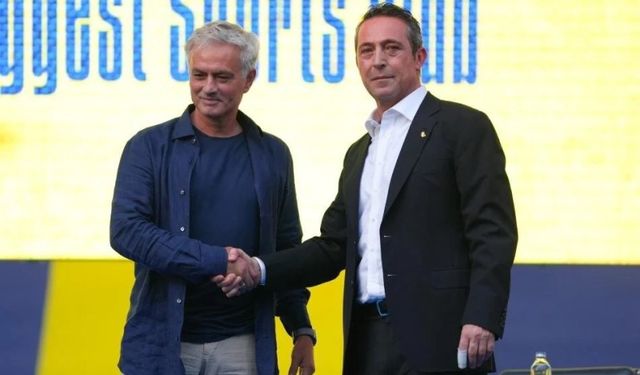 Mourinho İle Ali Koç Devre Arasında Tartıştı Mı? Ahmet Çakar'dan Şok İddialar!