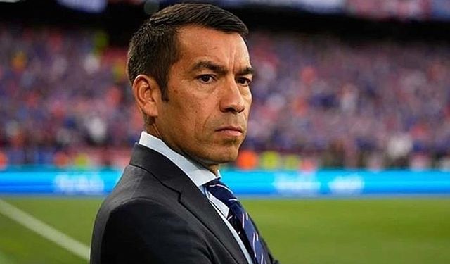 Van Bronckhorst Eleştiri Oklarının Hedefinde!