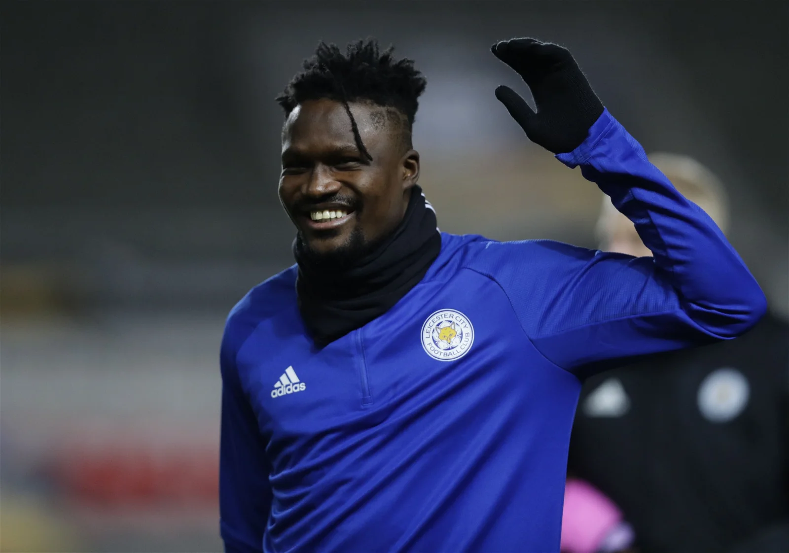 Daniel-Amartey-warms-up-for-Leicester-City