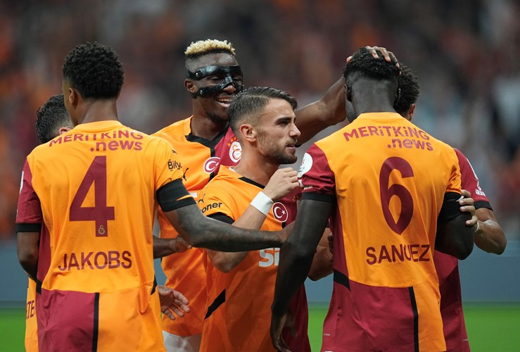 Galatasaray Sevinc 11