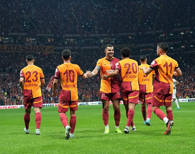 Galatasaray Sevinc4